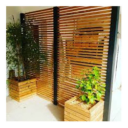 Caustra bresilien original,contemporain et robuste realisé à base de palette dans le respect d'une demarche ecologique.